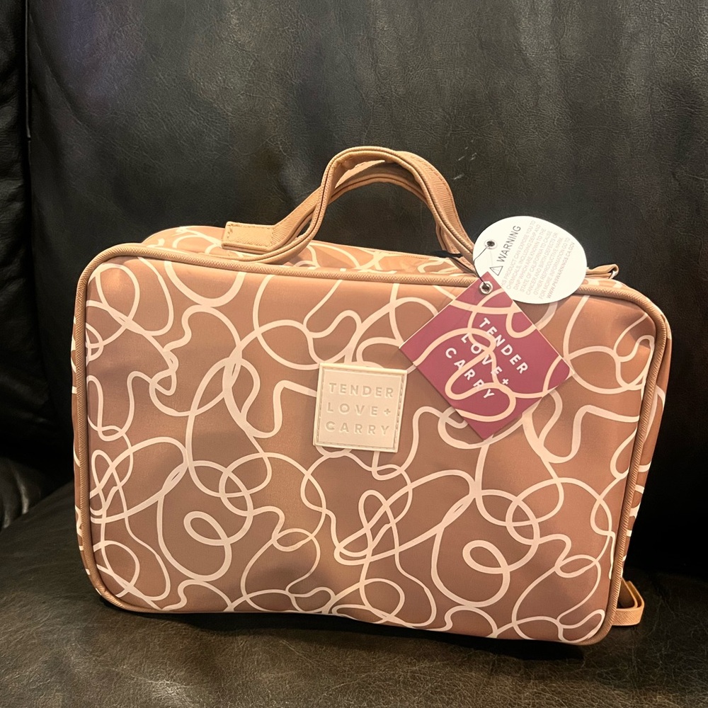 Tender Love+Carry Tan Swirls Cosmetic Travel Bag